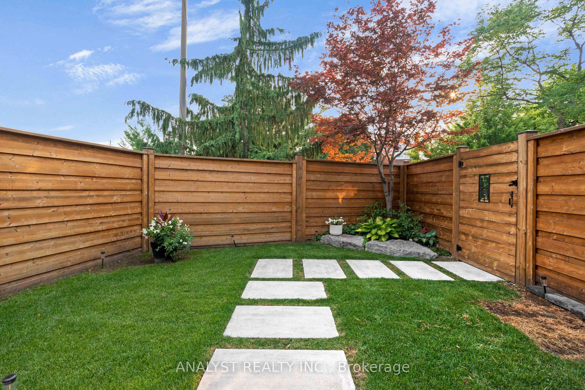 Photo 41 of 88 Brougham Drive, Vaughan, East Woodbridge — HOMEH