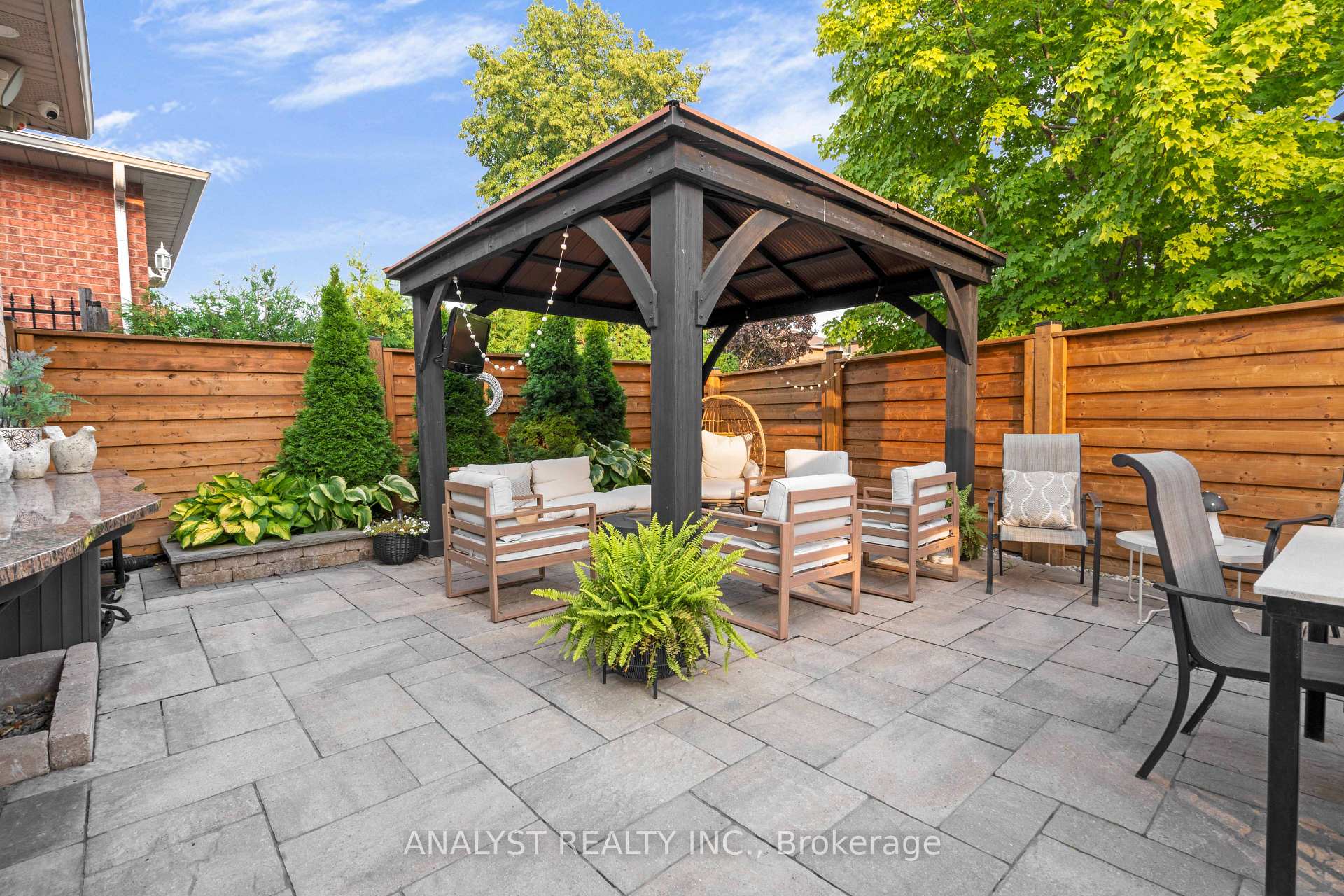 Photo 43 of 88 Brougham Drive, Vaughan, East Woodbridge — HOMEH