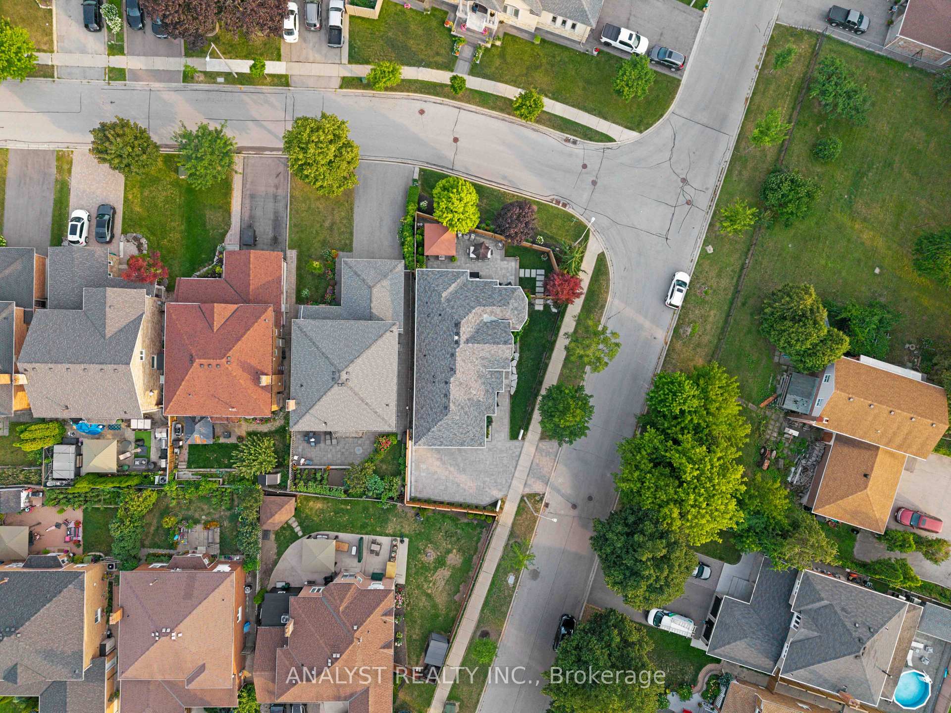 Photo 50 of 88 Brougham Drive, Vaughan, East Woodbridge — HOMEH