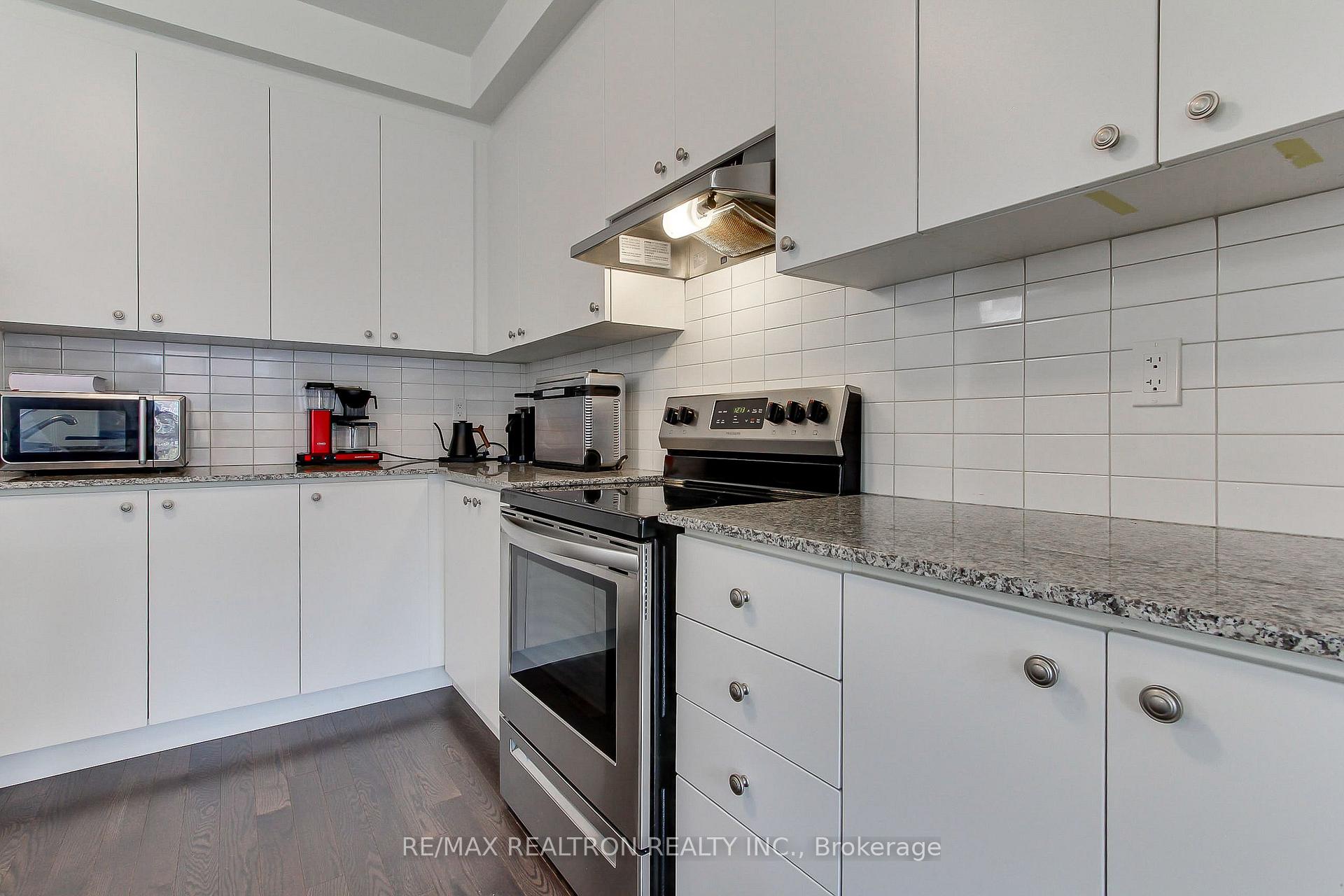 Photo 10 of 2109 Wilson Street, Innisfil, Alcona — HOMEH