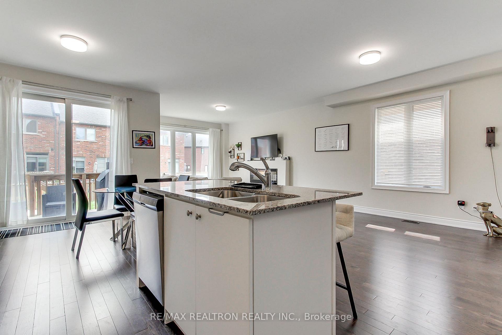 Photo 11 of 2109 Wilson Street, Innisfil, Alcona — HOMEH