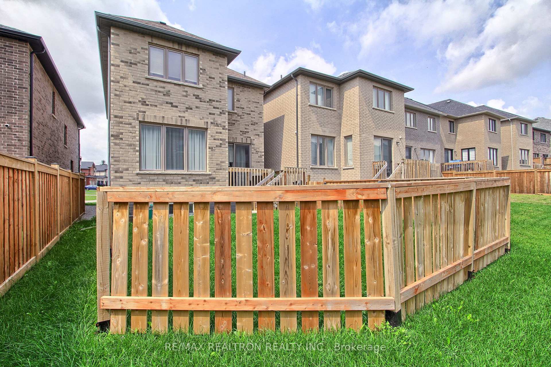 Photo 36 of 2109 Wilson Street, Innisfil, Alcona — HOMEH