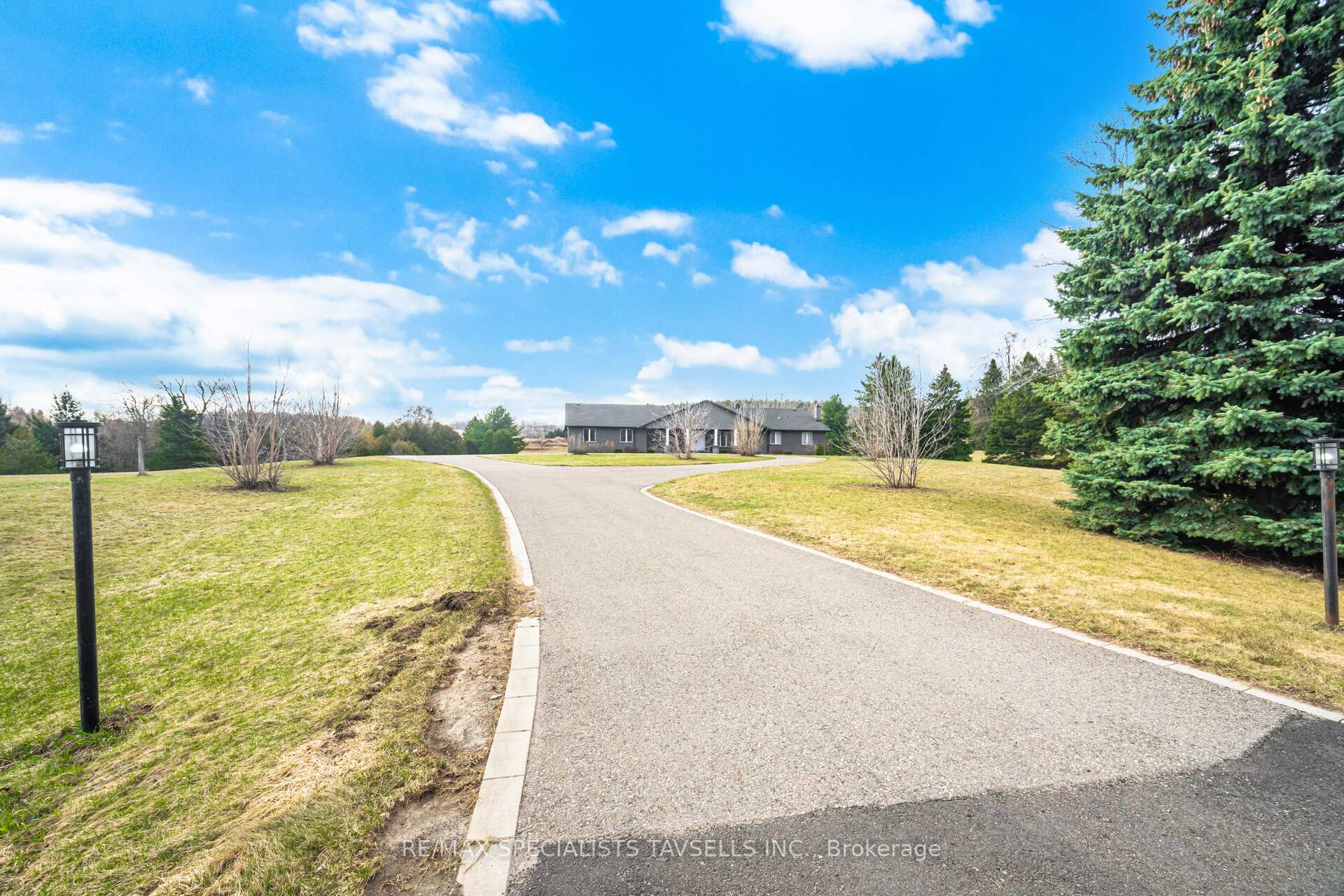 Photo 7 of 6785 Highway 9 Road, Caledon, Rural Caledon — HOMEH