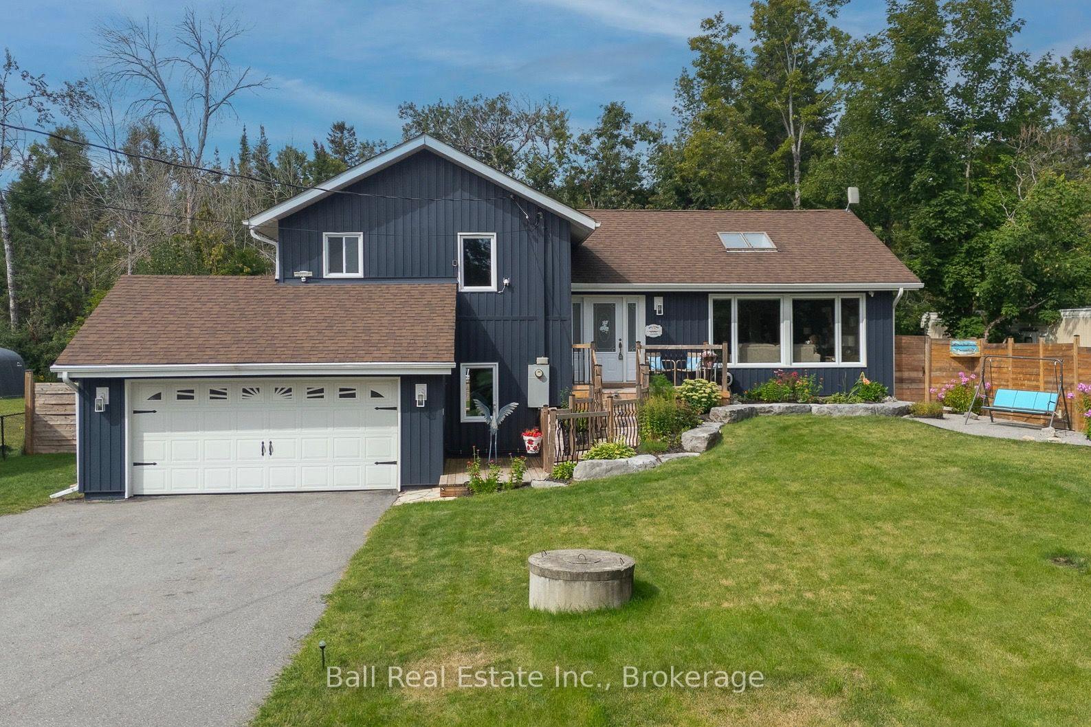 Photo 1 of 118 Echo Bay Road E, Kawartha Lakes, Bobcaygeon — HOMEH