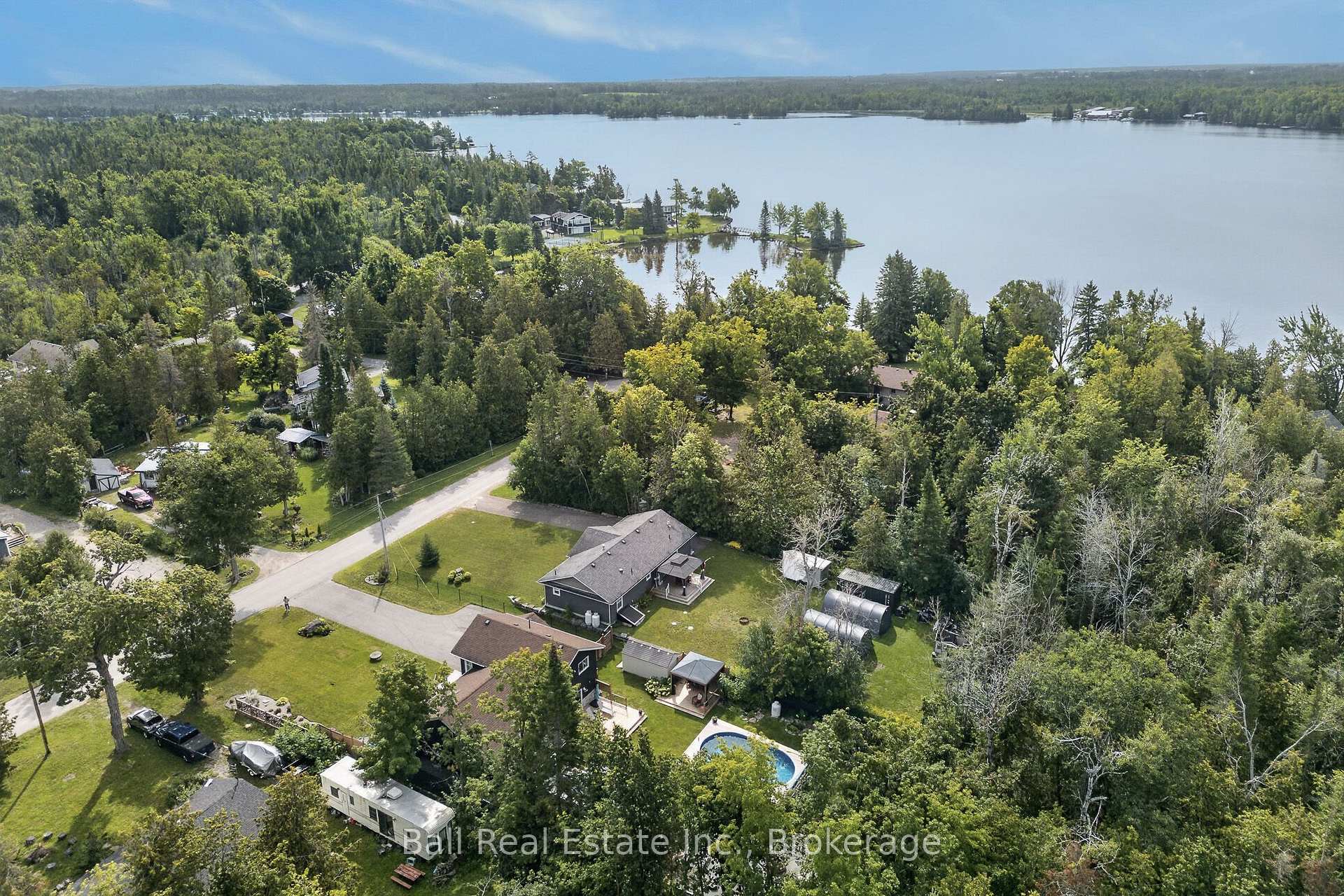 Photo 5 of 118 Echo Bay Road E, Kawartha Lakes, Bobcaygeon — HOMEH