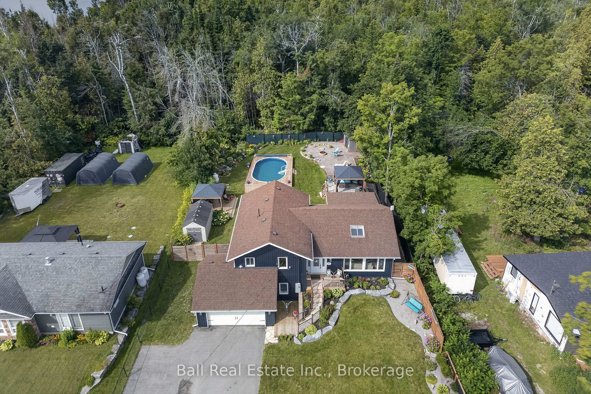 Photo 6 of 118 Echo Bay Road E, Kawartha Lakes, Bobcaygeon — HOMEH