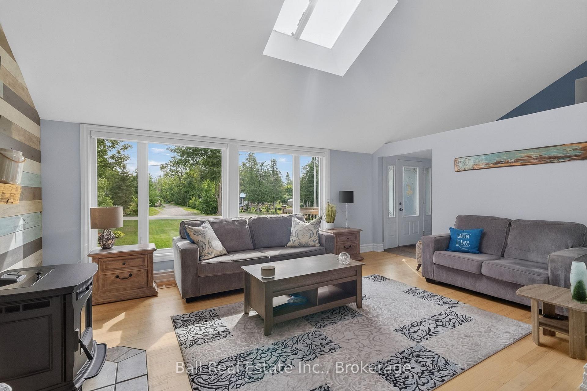 Photo 14 of 118 Echo Bay Road E, Kawartha Lakes, Bobcaygeon — HOMEH