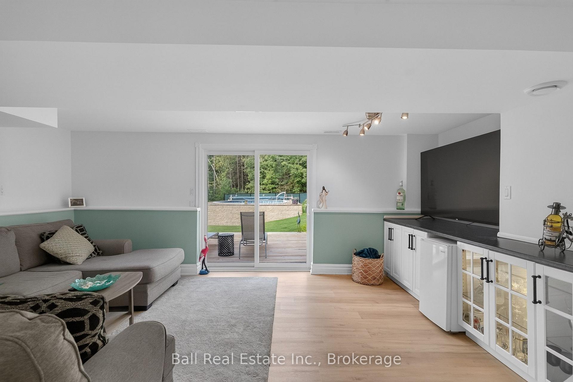Photo 31 of 118 Echo Bay Road E, Kawartha Lakes, Bobcaygeon — HOMEH