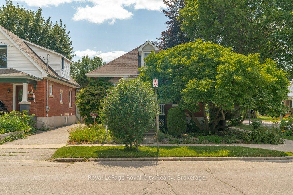 Photo 4 of 66 Raglan Street, Guelph, Junction/Onward Willow — HOMEH