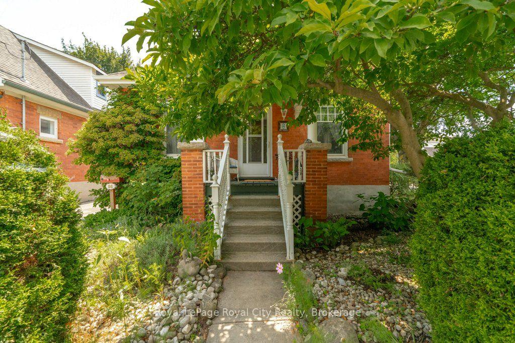 Photo 5 of 66 Raglan Street, Guelph, Junction/Onward Willow — HOMEH