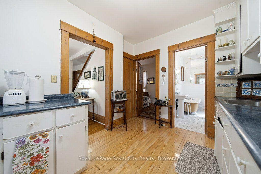 Photo 17 of 66 Raglan Street, Guelph, Junction/Onward Willow — HOMEH