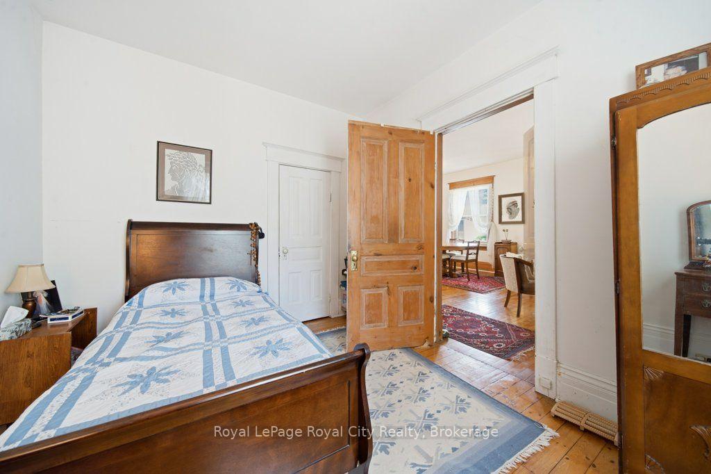 Photo 23 of 66 Raglan Street, Guelph, Junction/Onward Willow — HOMEH