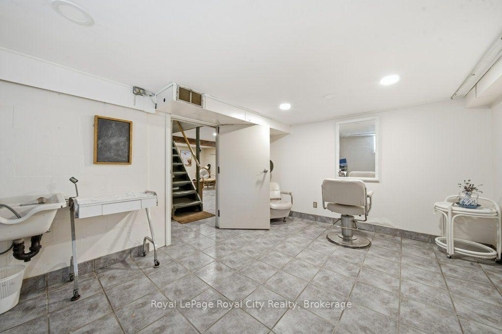 Photo 31 of 66 Raglan Street, Guelph, Junction/Onward Willow — HOMEH