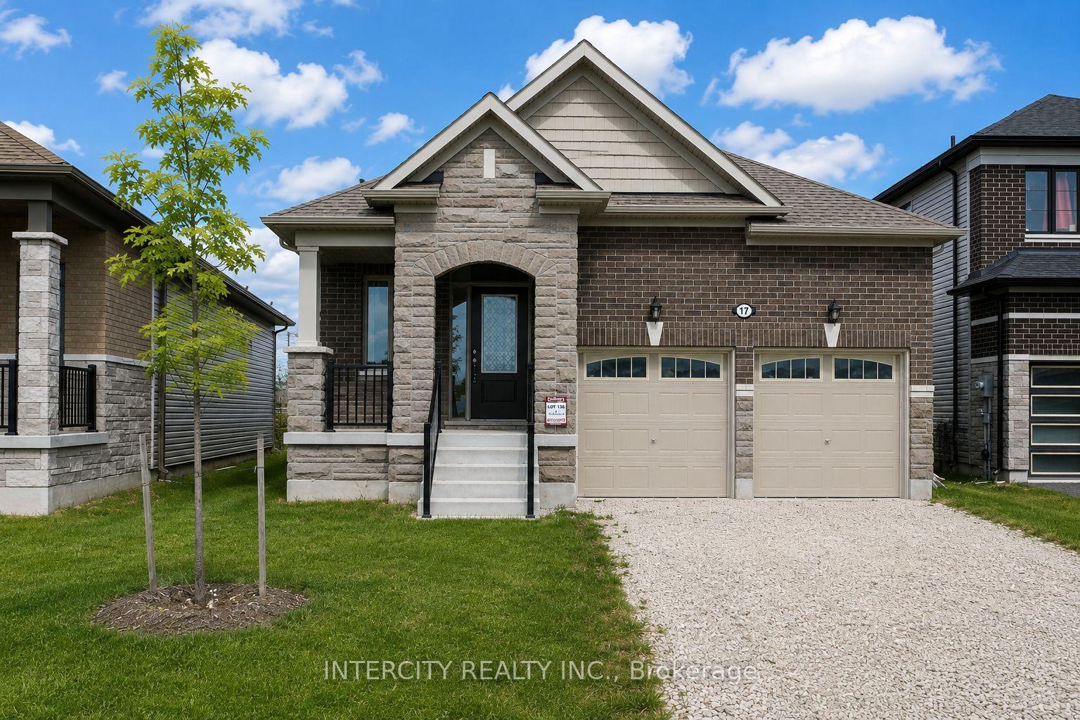 Photo 3 of 17 Union Boulevard, Wasaga Beach — HOMEH