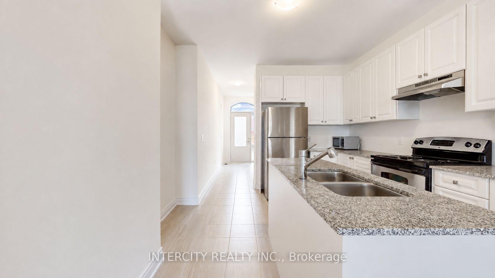 Photo 10 of 17 Union Boulevard, Wasaga Beach — HOMEH