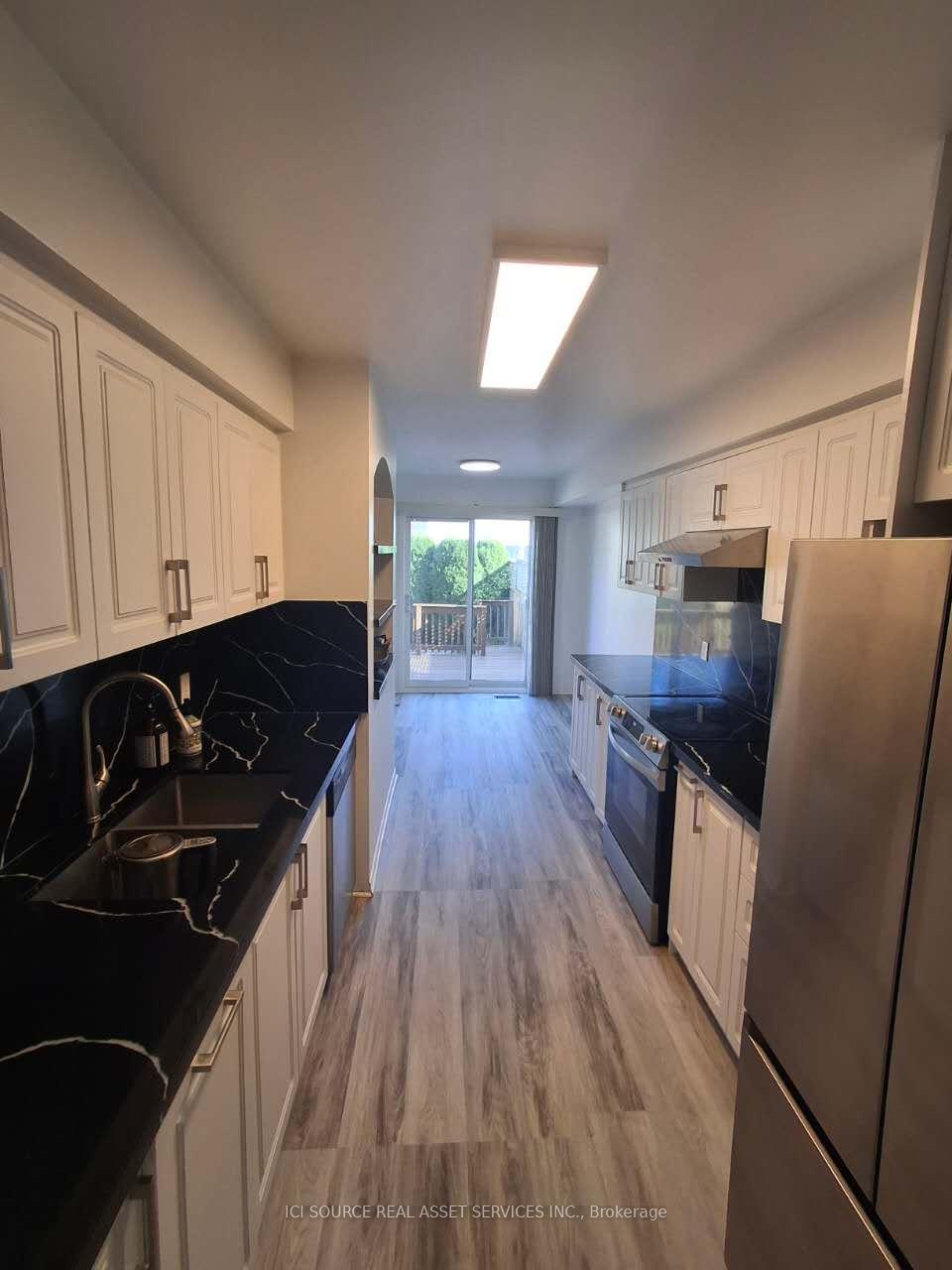 Photo 9 of 1655 Jobin Crescent, Ottawa, Carson Grove — HOMEH