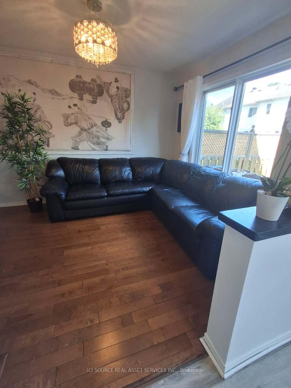 Photo 13 of 1655 Jobin Crescent, Ottawa, Carson Grove — HOMEH