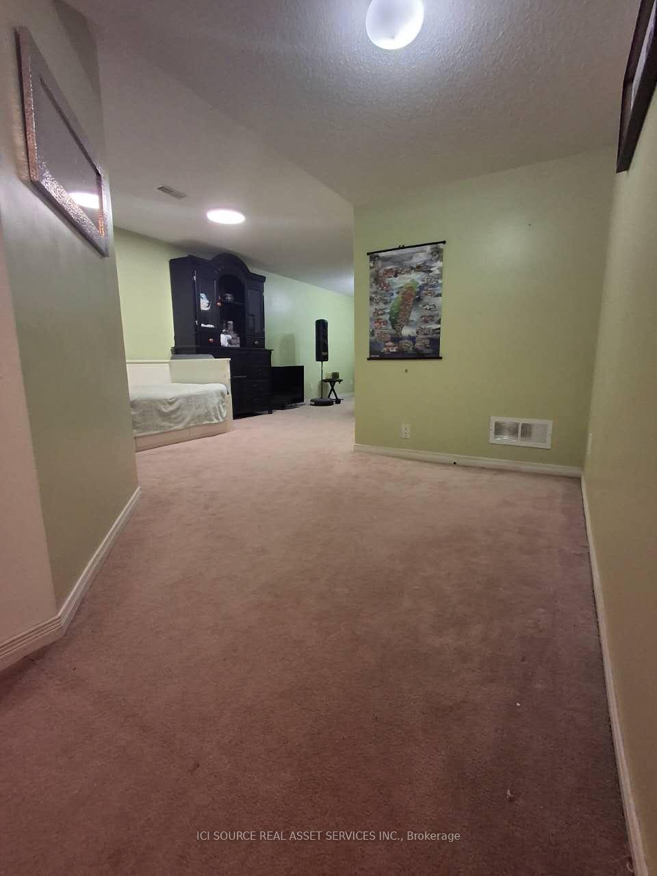Photo 23 of 1655 Jobin Crescent, Ottawa, Carson Grove — HOMEH