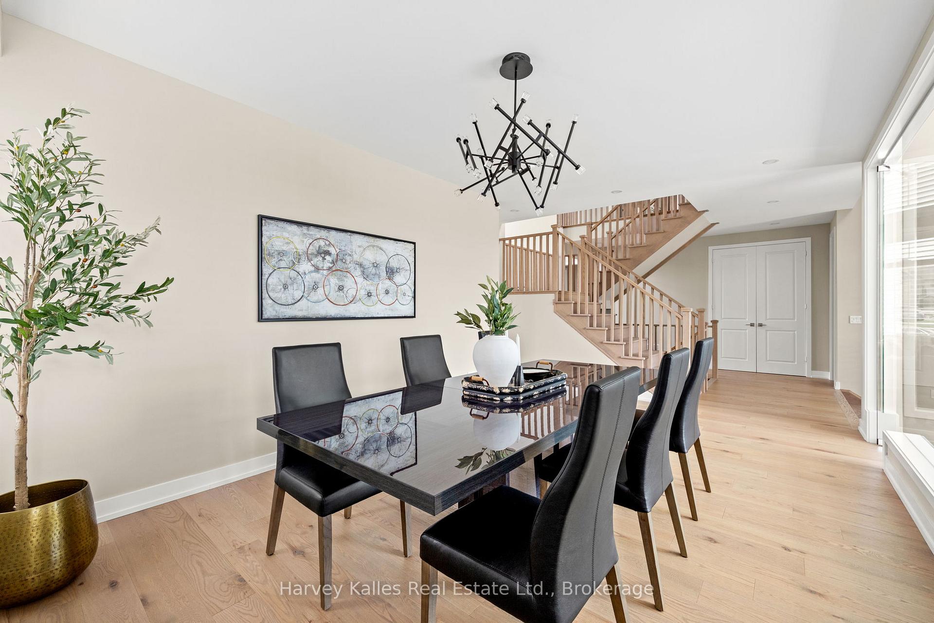 Photo 8 of 163 Springside Crescent, Blue Mountains — HOMEH