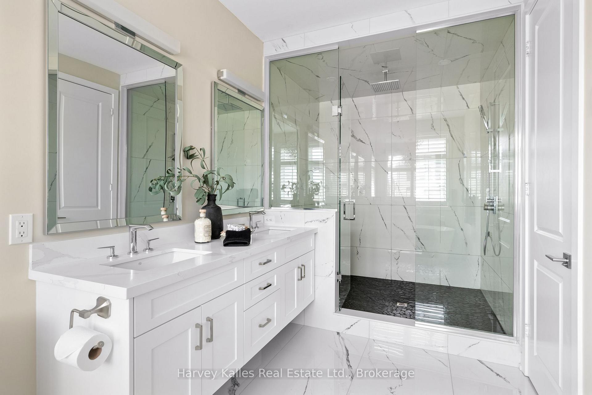 Photo 24 of 163 Springside Crescent, Blue Mountains — HOMEH