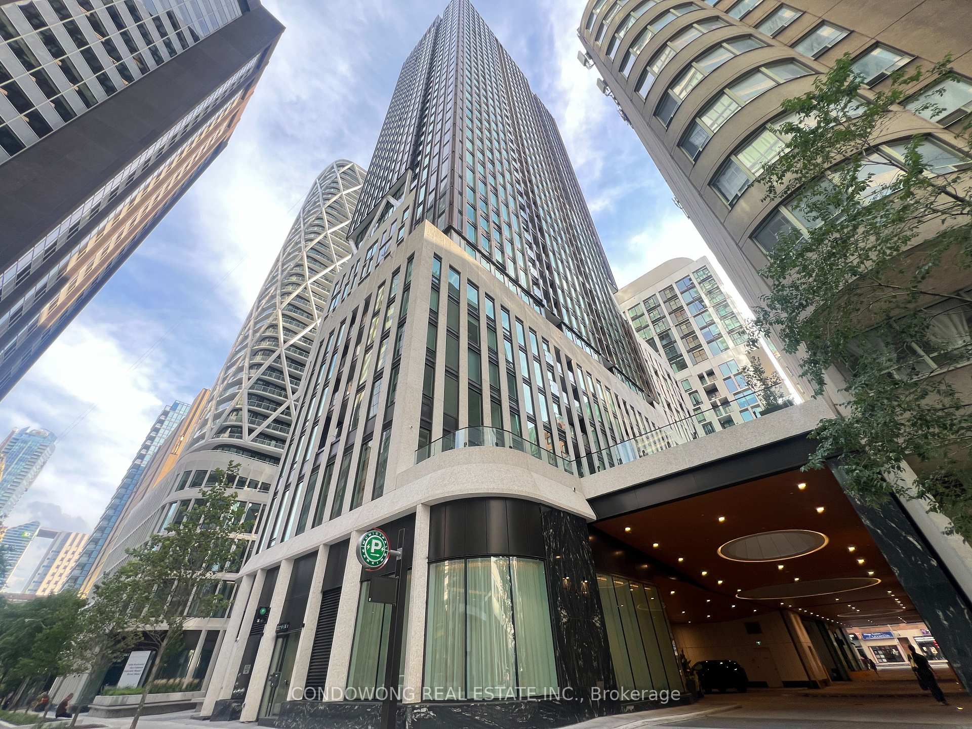 Photo 1 of Unit 3307, 238 Simcoe Street, Toronto, University — HOMEH
