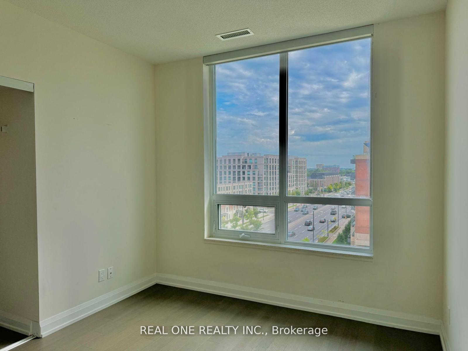 Photo 10 of Unit Rg22, 25 Water Walk Drive, Markham, Unionville — HOMEH