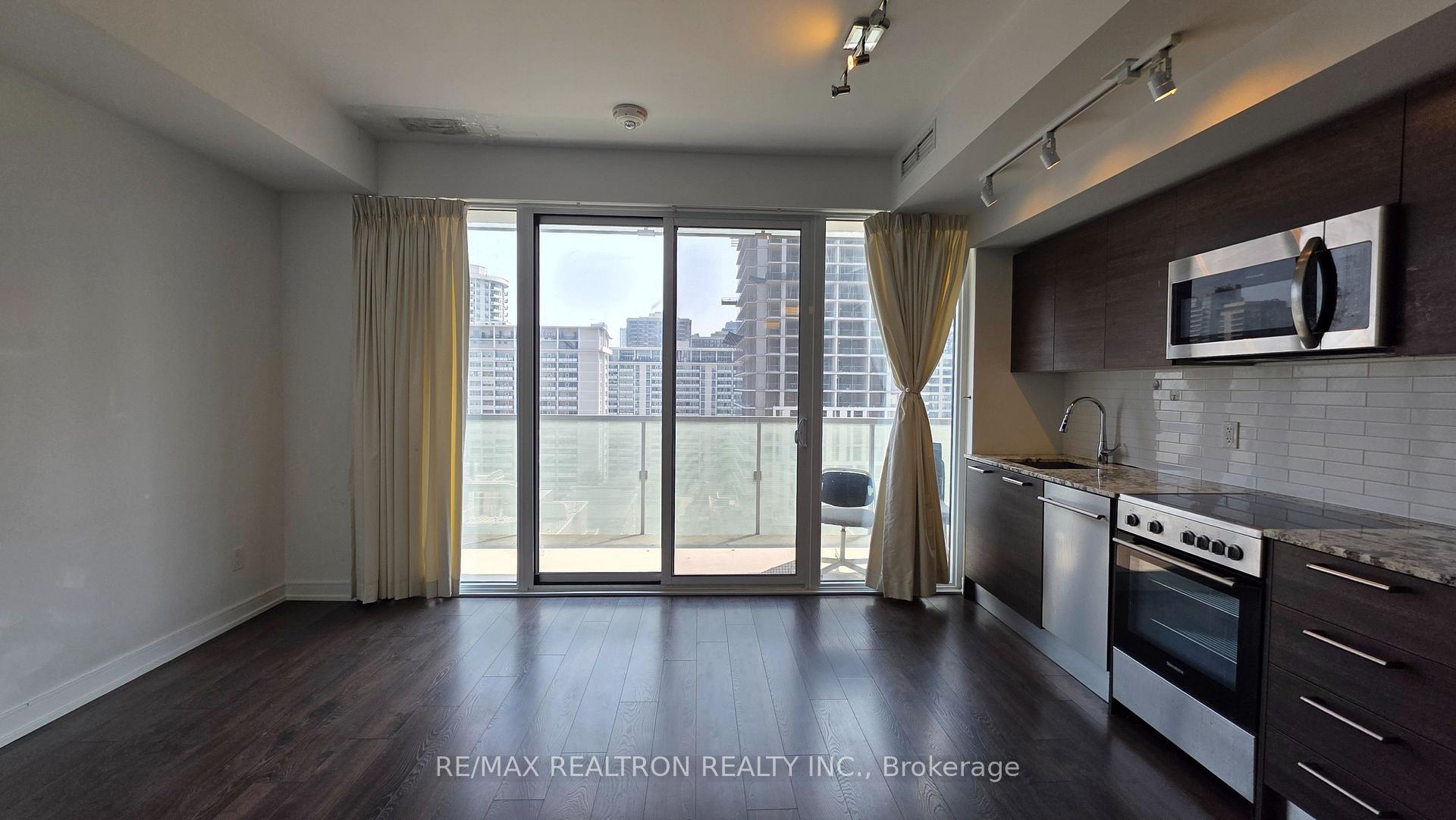 Photo 10 of Unit 1103, 28 Wellesley Street E, Toronto, Church-Yonge Corridor — HOMEH