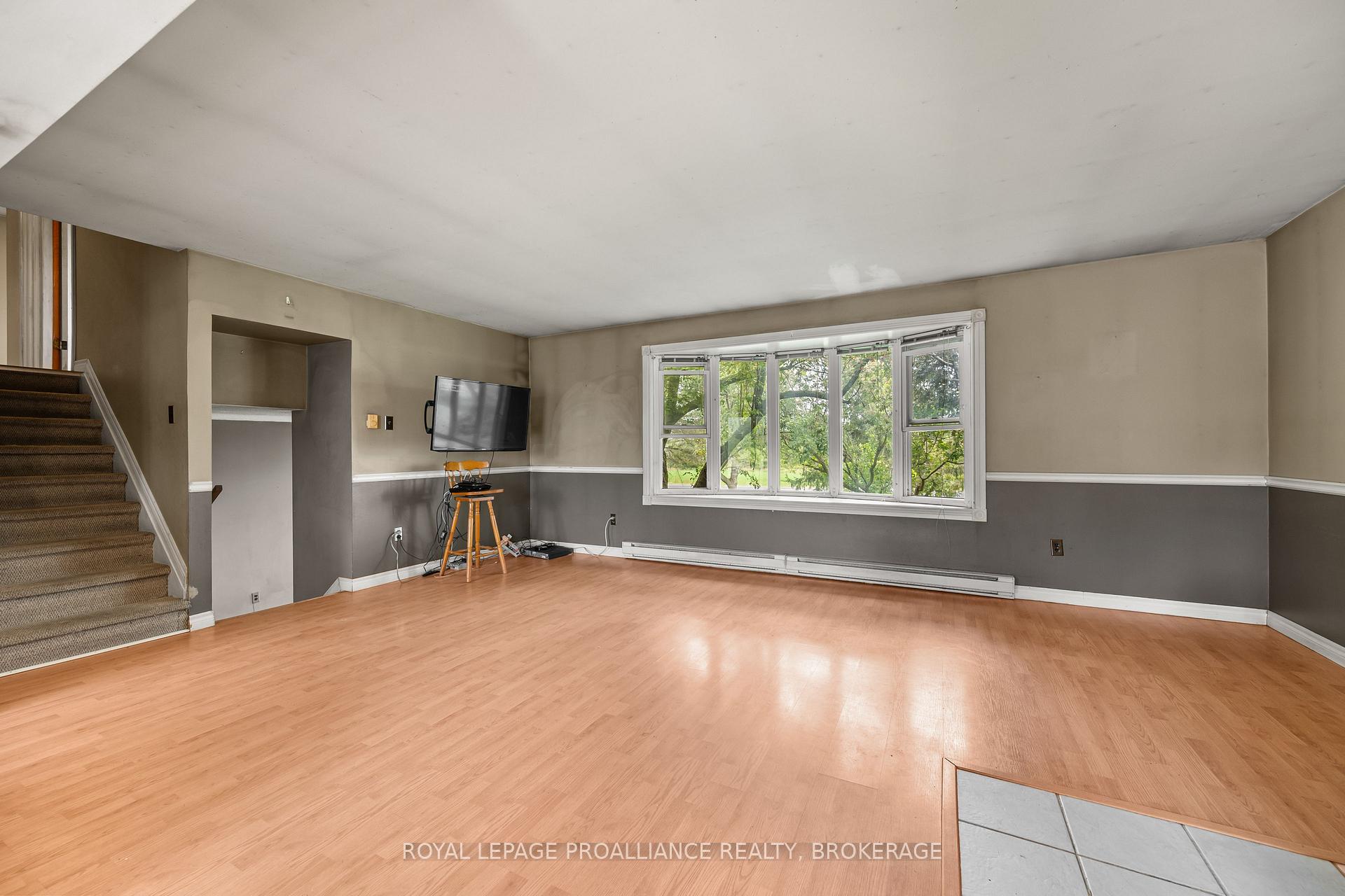 Photo 15 of 3298 Perth Road, South Frontenac, Frontenac South — HOMEH
