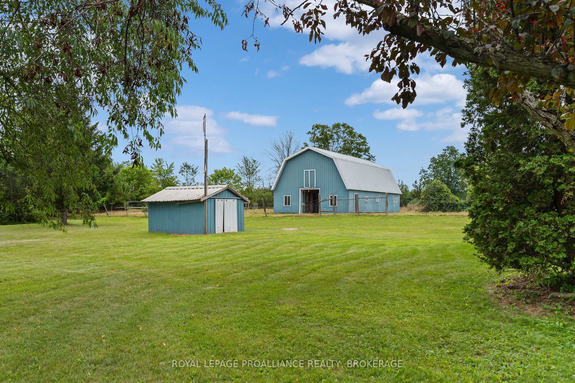 Photo 33 of 3298 Perth Road, South Frontenac, Frontenac South — HOMEH
