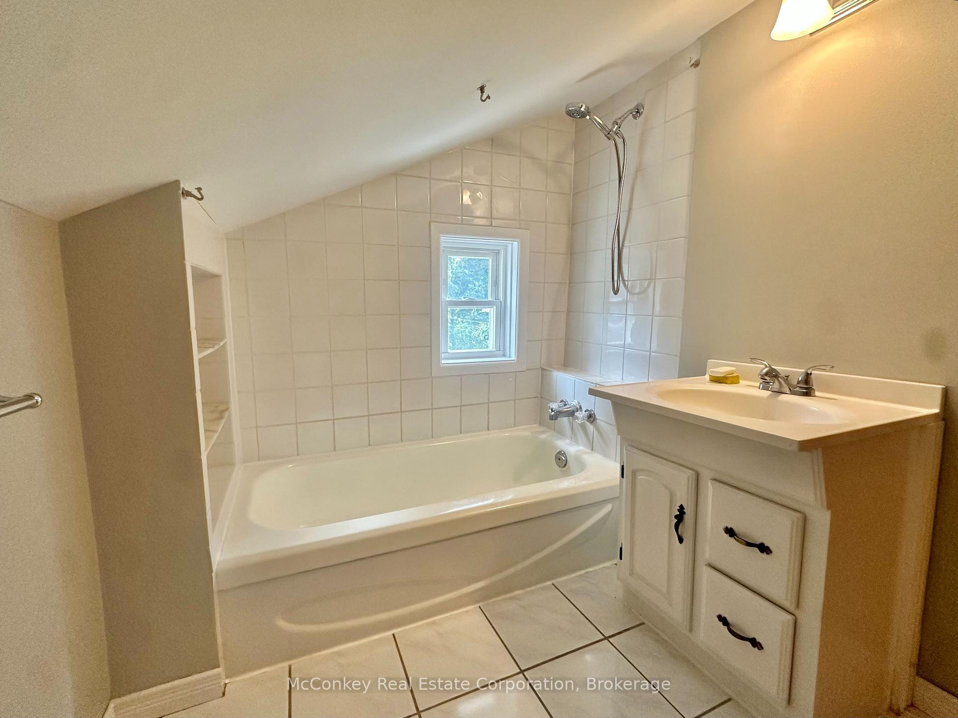 Photo 18 of 175 Douro Street, Peterborough, Ashburnham Ward 4 — HOMEH