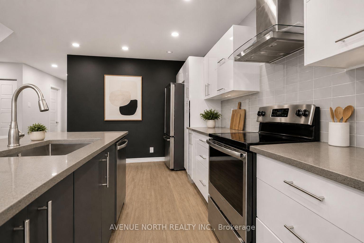 Photo 4 of Unit 40, 419 Armonia Private, Ottawa, Carson Meadows — HOMEH