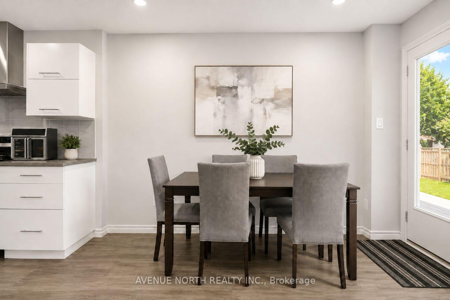 Photo 10 of Unit 40, 419 Armonia Private, Ottawa, Carson Meadows — HOMEH