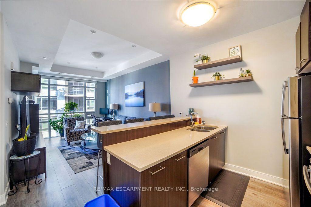 Photo 5 of Unit 810, 150 Main Street W, Hamilton, Central — HOMEH