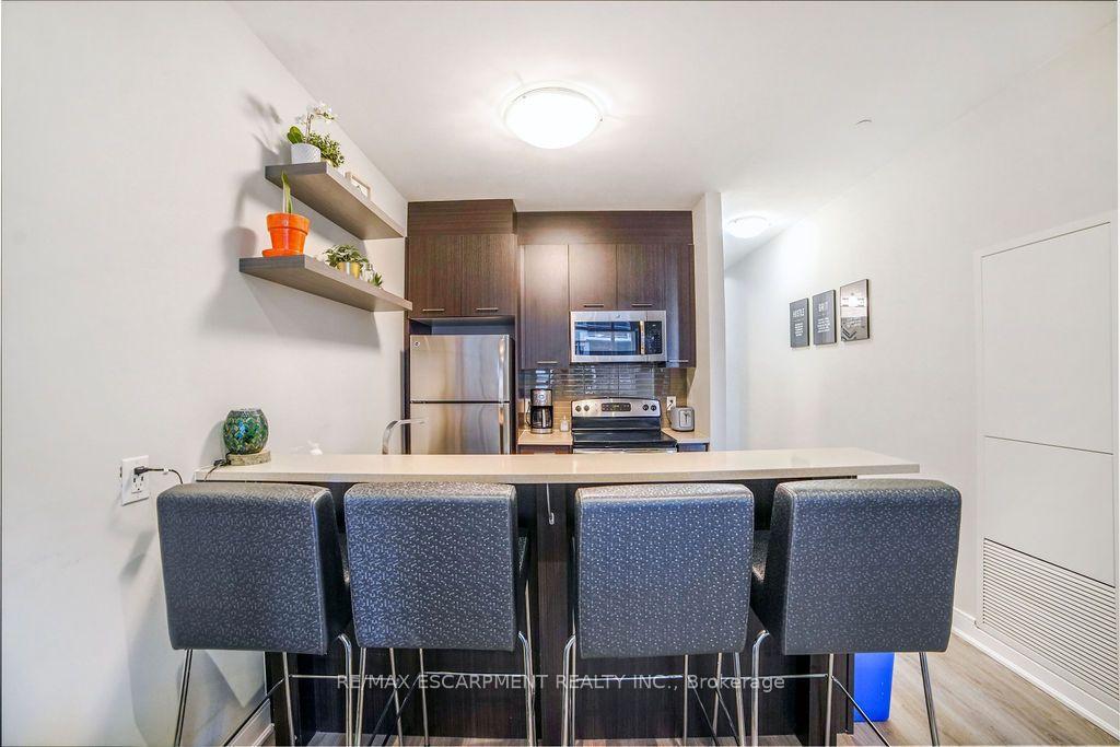 Photo 8 of Unit 810, 150 Main Street W, Hamilton, Central — HOMEH