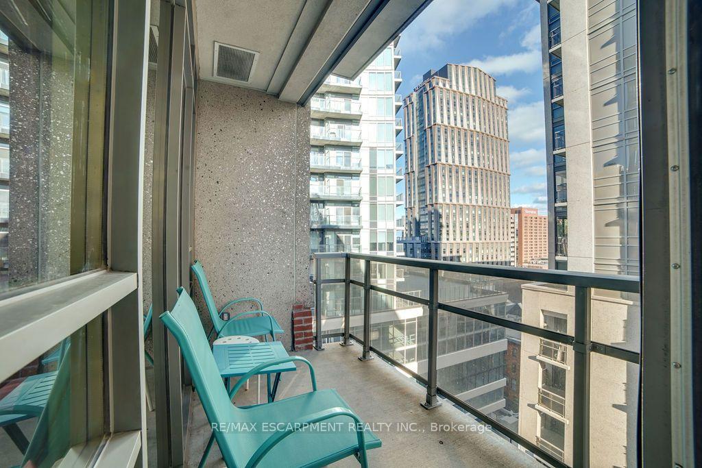 Photo 14 of Unit 810, 150 Main Street W, Hamilton, Central — HOMEH