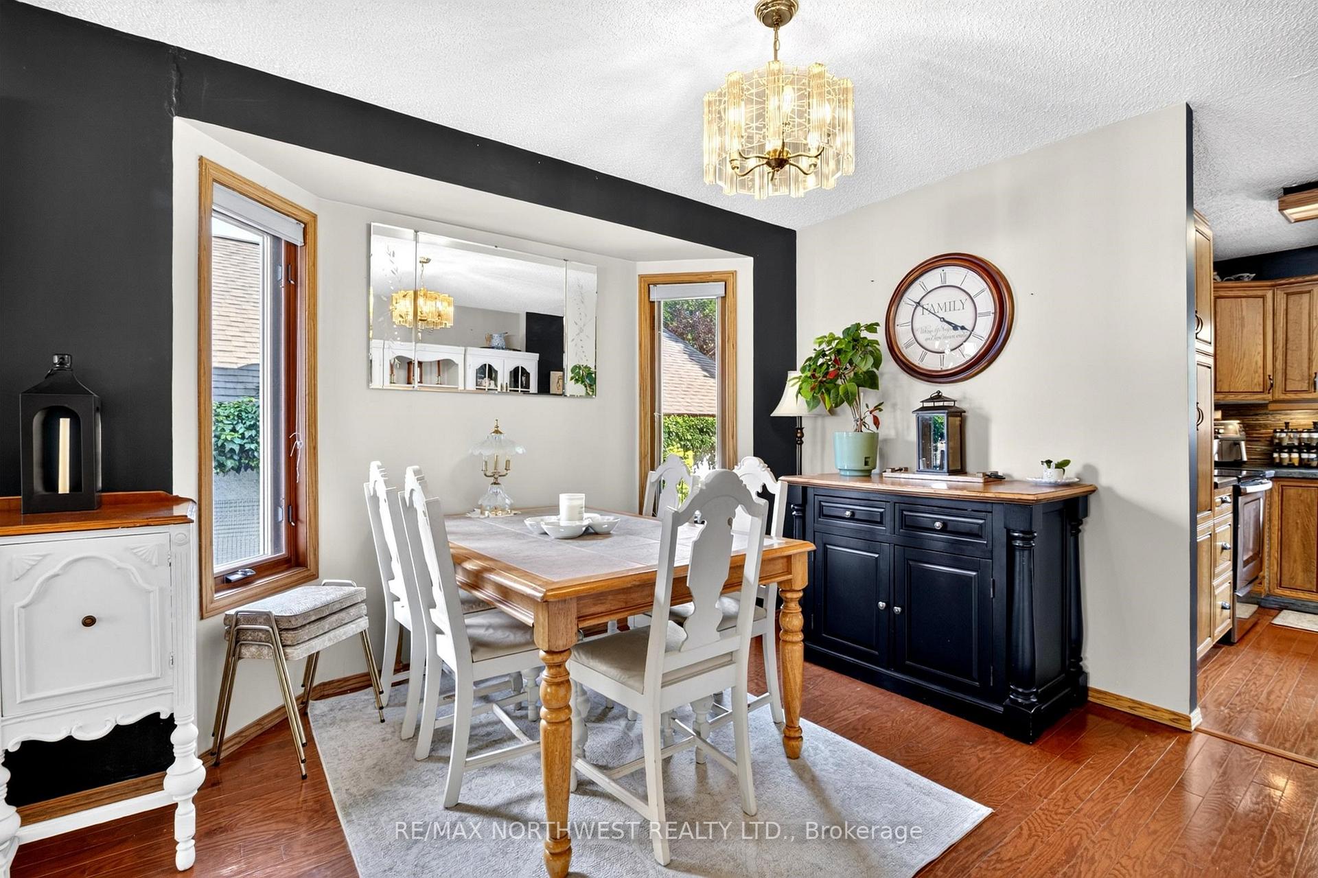 Photo 16 of 30 Sandstone Place, Kenora, Amethyst — HOMEH
