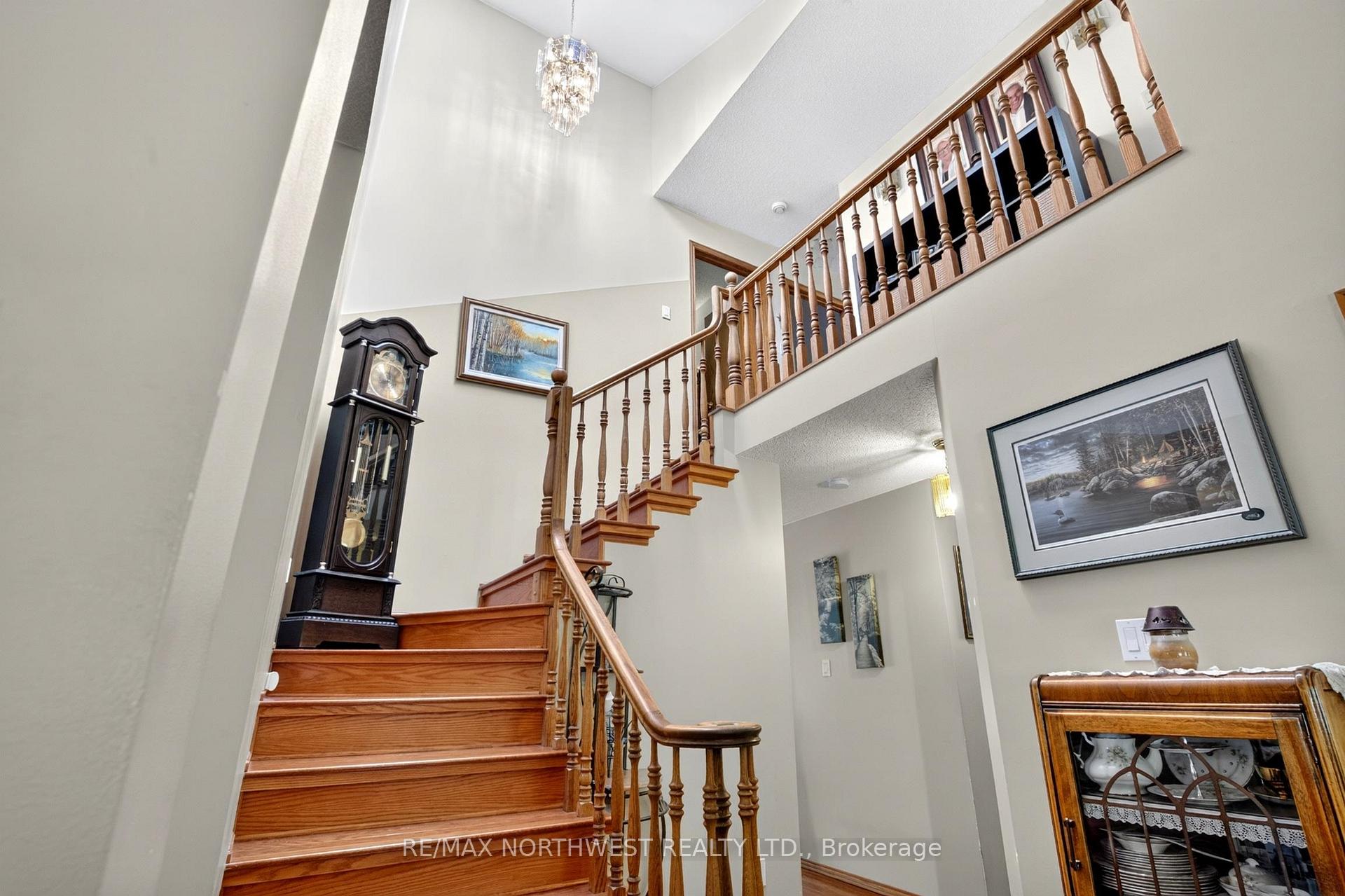 Photo 18 of 30 Sandstone Place, Kenora, Amethyst — HOMEH