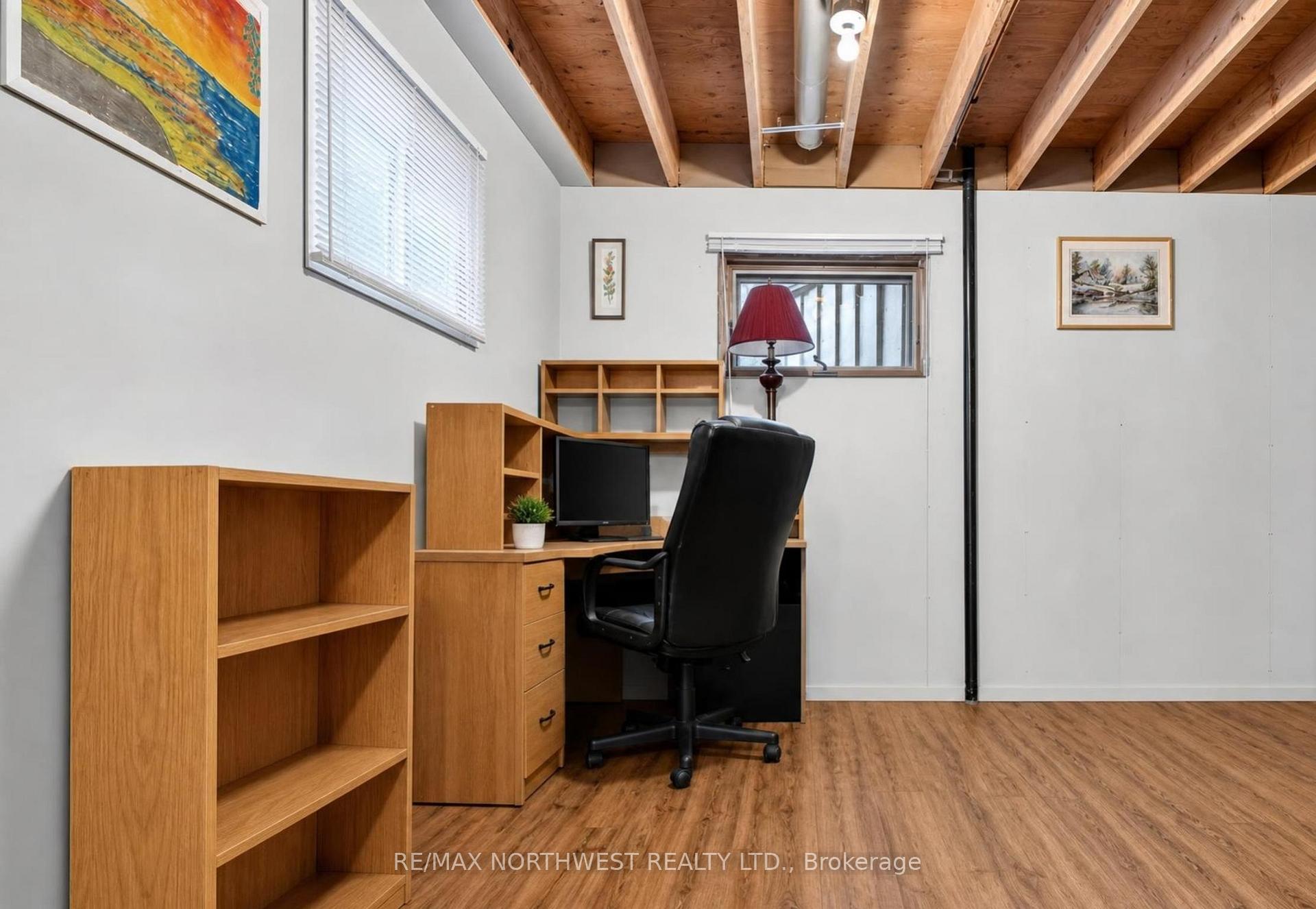 Photo 22 of 30 Sandstone Place, Kenora, Amethyst — HOMEH