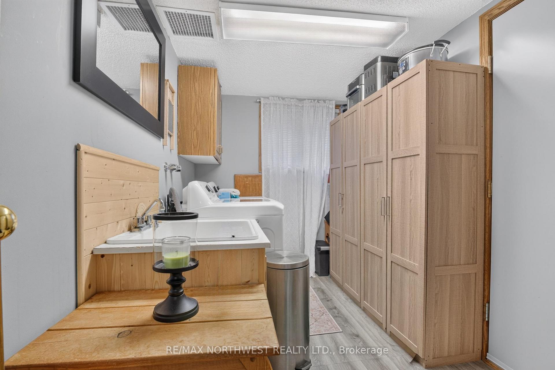 Photo 26 of 30 Sandstone Place, Kenora, Amethyst — HOMEH