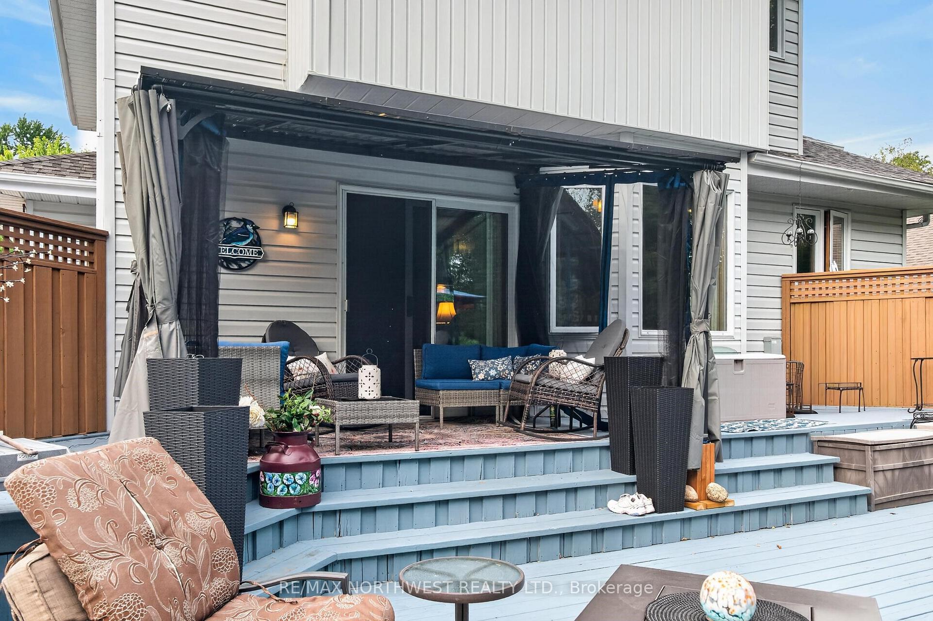 Photo 36 of 30 Sandstone Place, Kenora, Amethyst — HOMEH
