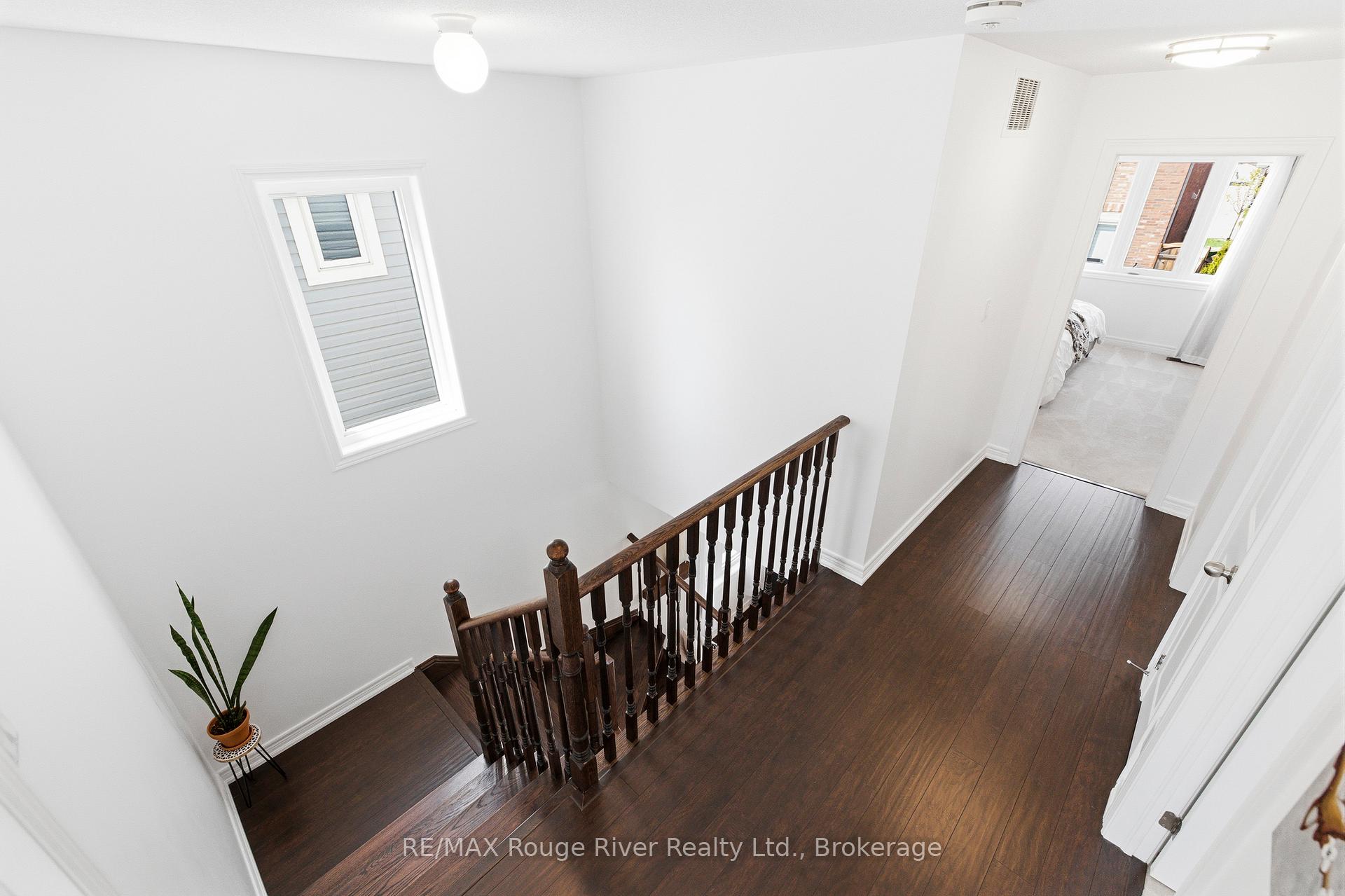 Photo 18 of 84 Fred Jackman Avenue, Clarington, Bowmanville — HOMEH