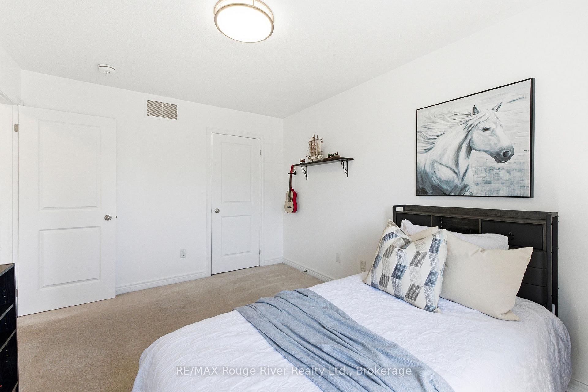 Photo 23 of 84 Fred Jackman Avenue, Clarington, Bowmanville — HOMEH
