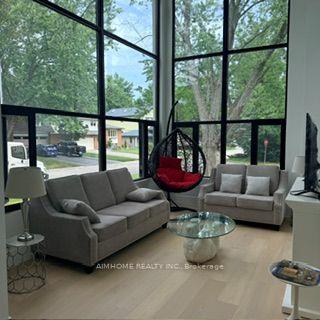 Photo 2 of 21 Shadbolt Court, Markham, Unionville — HOMEH