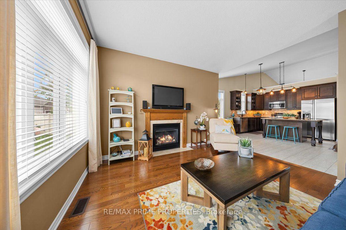 Photo 22 of 341 Bobolink Ridge, Ottawa, Kanata - Emerald Meadows/Trailwest — HOMEH
