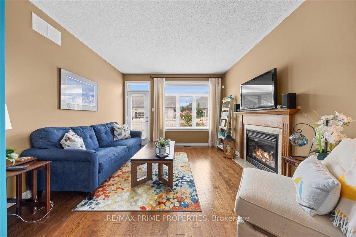 Photo 23 of 341 Bobolink Ridge, Ottawa, Kanata - Emerald Meadows/Trailwest — HOMEH