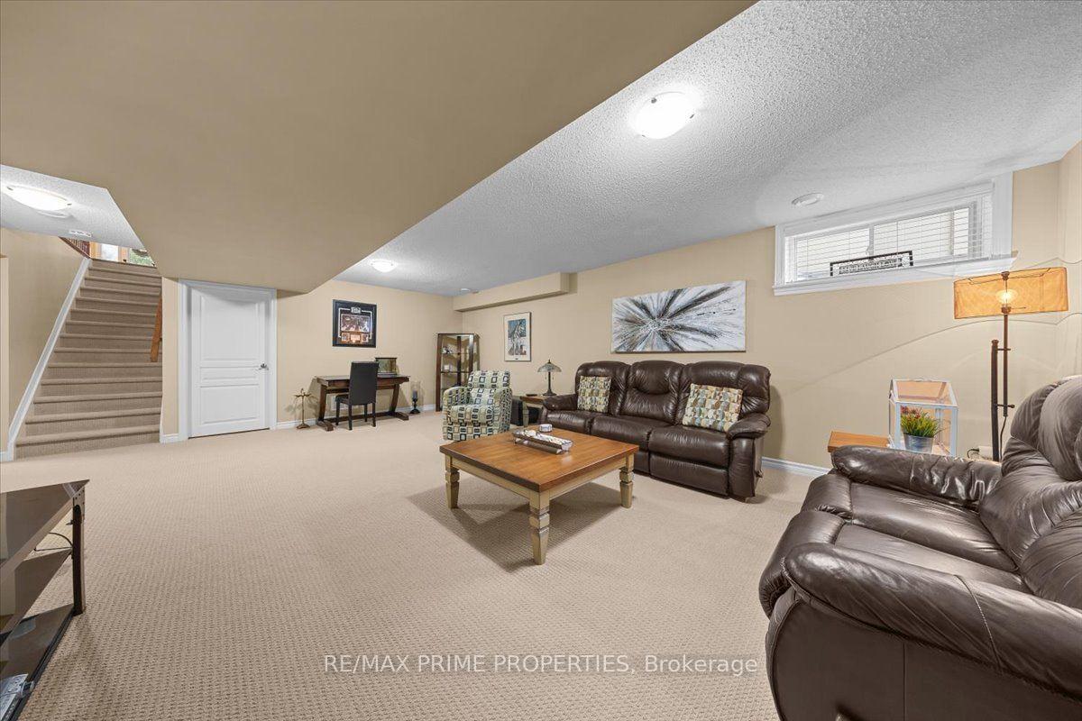 Photo 39 of 341 Bobolink Ridge, Ottawa, Kanata - Emerald Meadows/Trailwest — HOMEH
