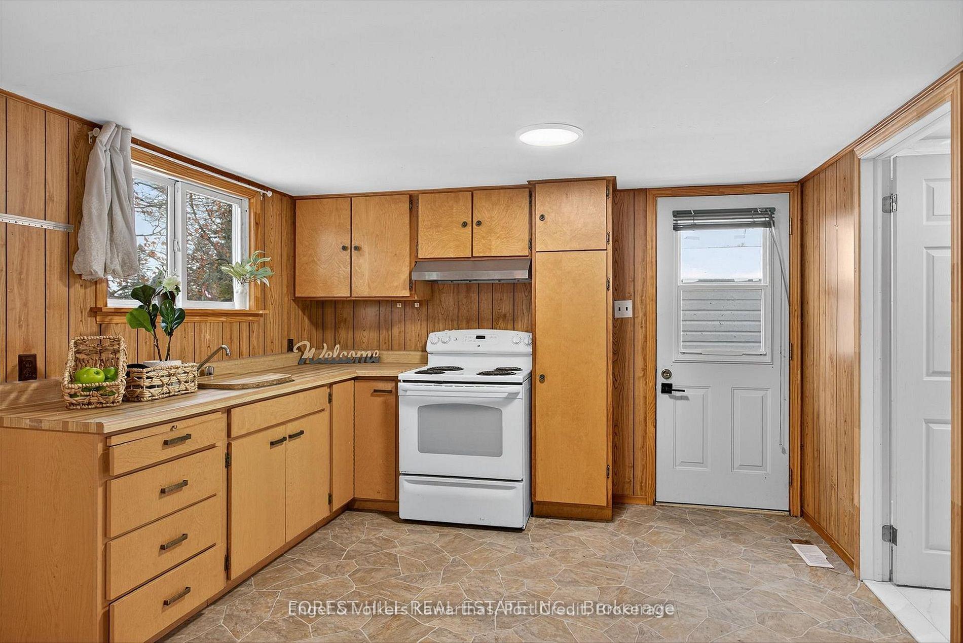 Photo 5 of 69 Blythe Shore Road, Kawartha Lakes, Fenelon Falls — HOMEH