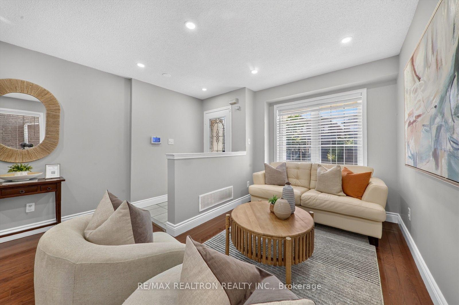 Photo 9 of 86 Tideland Drive, Brampton, Fletcher's Meadow — HOMEH
