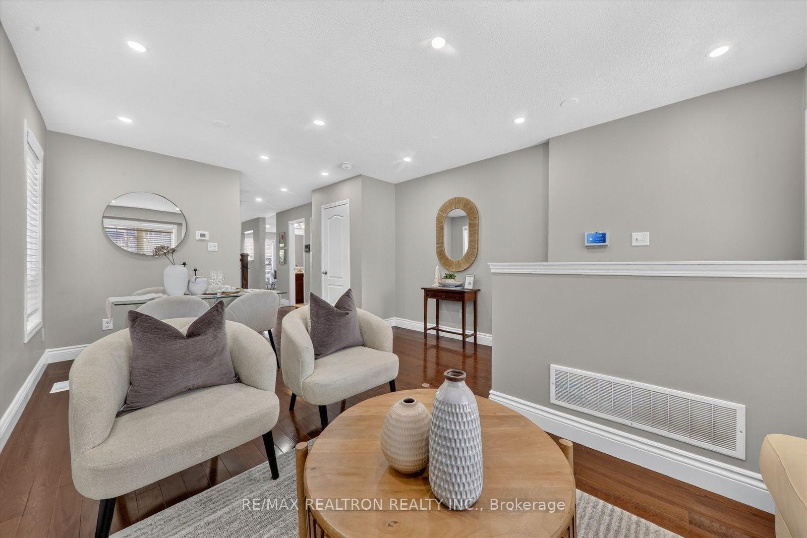 Photo 10 of 86 Tideland Drive, Brampton, Fletcher's Meadow — HOMEH