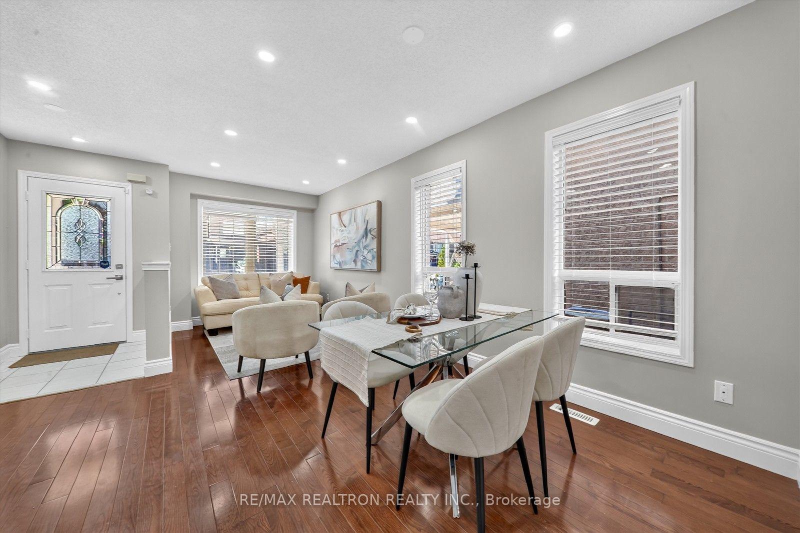 Photo 12 of 86 Tideland Drive, Brampton, Fletcher's Meadow — HOMEH